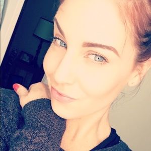 Meet your Posher, Lea